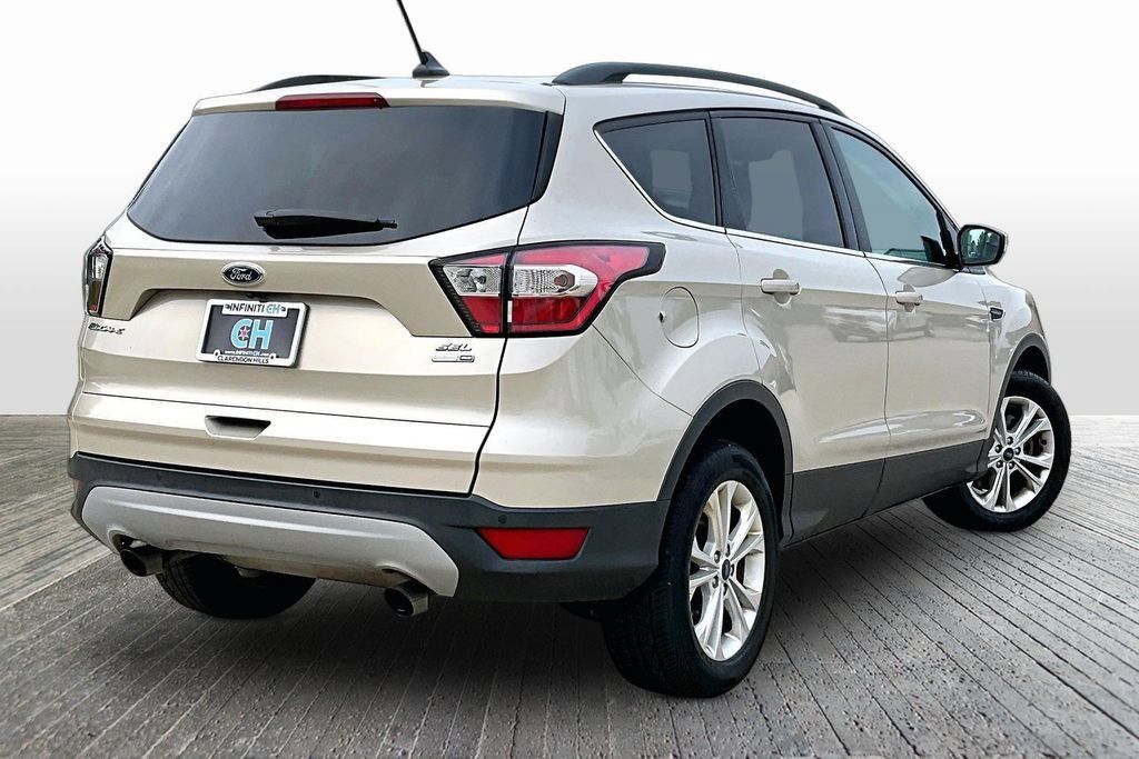 Used 2018 Ford Escape SEL AWD/4WD image 9