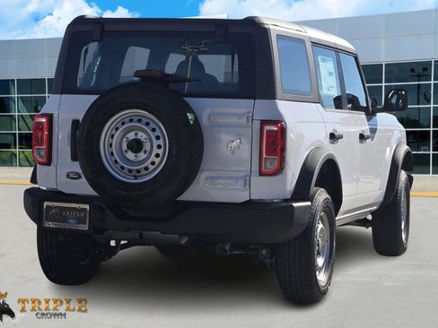 New 2025 Ford Bronco 4-Door AWD/4WD image 4