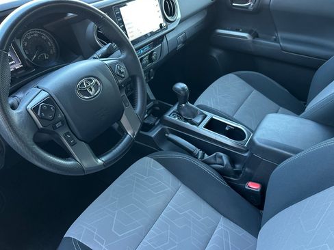 Certified 2023 Toyota Tacoma TRD Off-Road image 9