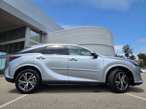 Used 2024 Lexus RX 350 Premium w/ Convenience Package AWD/4WD image 25