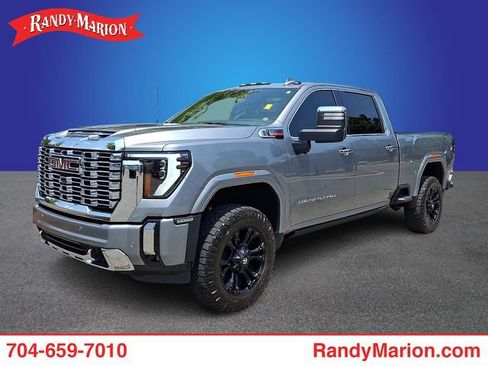 Used 2024 GMC Sierra 2500 Denali w/ Denali Reserve Package AWD/4WD image 1