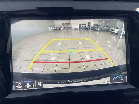 Used 2018 Toyota Camry SE image 16