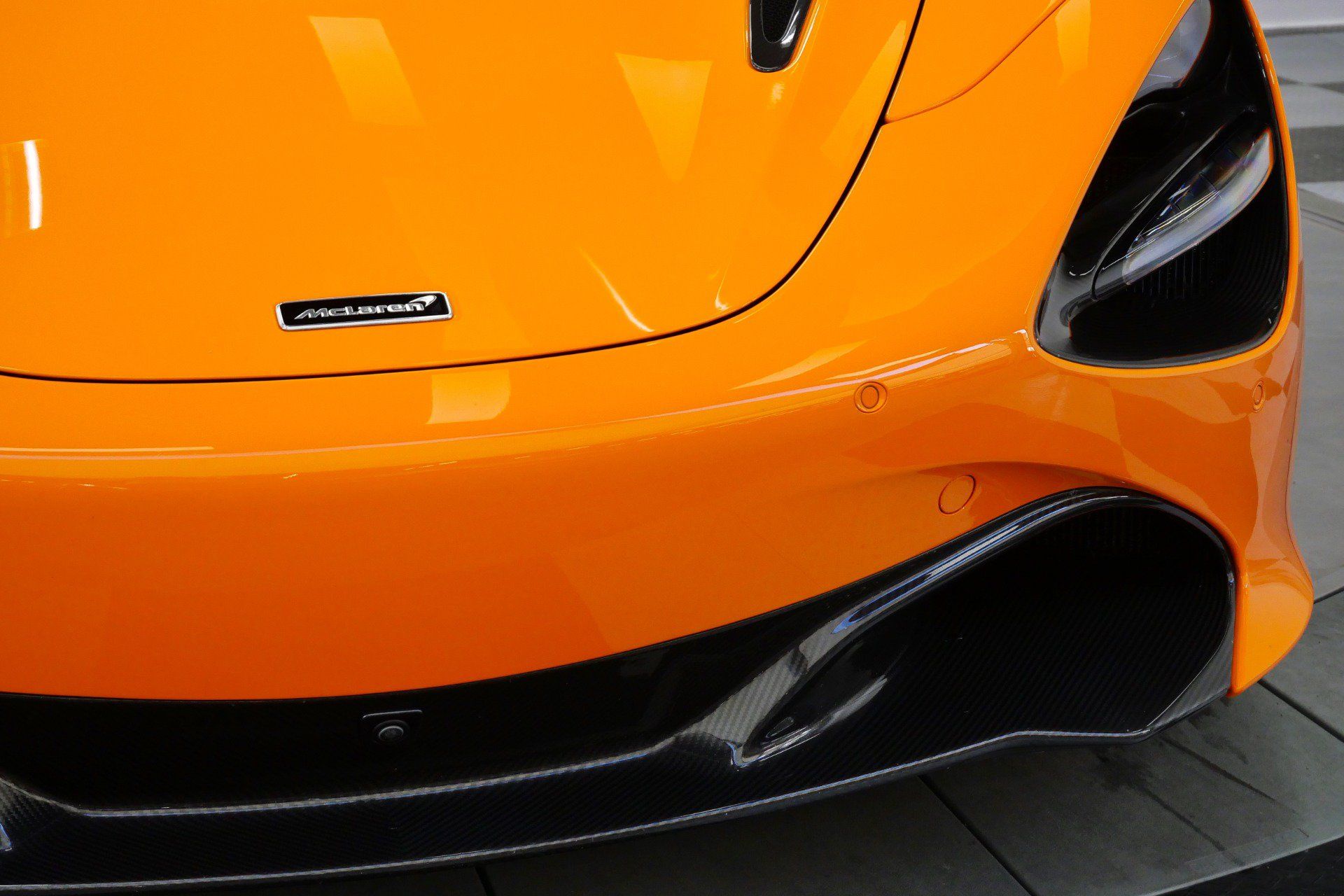 Used 2022 McLaren 720S Performance RWD image 40