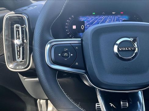 Used 2021 Volvo XC40 P8 Recharge w/ Advanced Package AWD/4WD image 24
