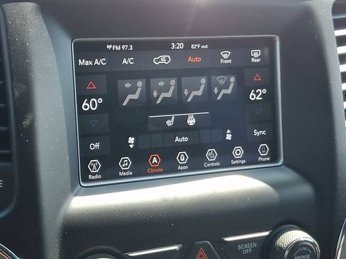 Used 2020 Jeep Grand Cherokee Laredo AWD/4WD image 17