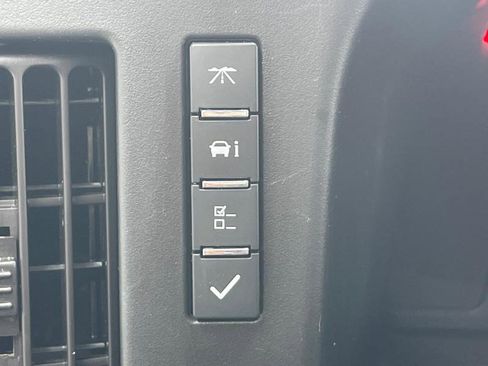 Used 2023 Chevrolet Express 3500 LS image 27