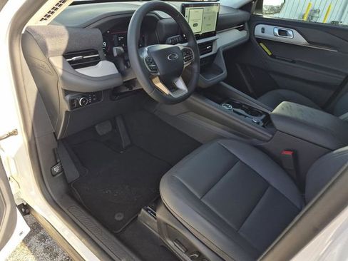 New 2026 Ford Explorer Active w/ Active Comfort Package image 15