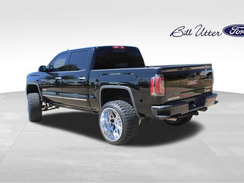 Used 2016 GMC Sierra 1500 SLT w/ All-Terrain Package AWD/4WD image 7