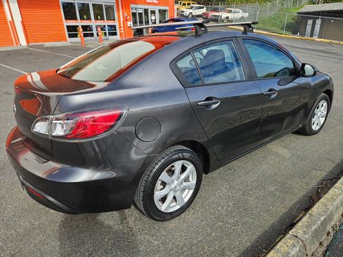Used 2011 MAZDA MAZDA3 i Touring image 5