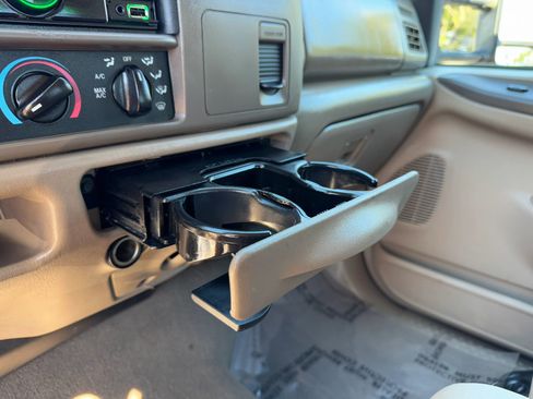 Used 2004 Ford F250 Lariat AWD/4WD image 19
