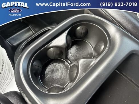 Used 2025 Chrysler Pacifica Select FWD image 31