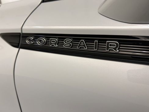 Used 2026 Lincoln Corsair Premiere image 39