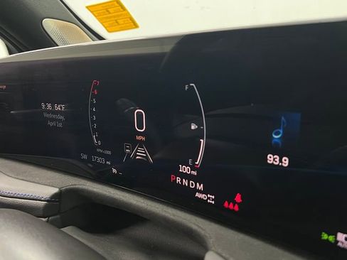 Used 2024 Cadillac XT4 Sport image 21