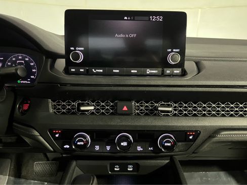 Used 2023 Honda Accord EX image 11