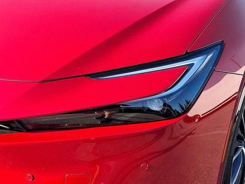 Certified 2024 Toyota Prius XLE FWD image 9