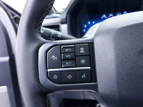 Used 2025 Ford F150 Lariat image 34