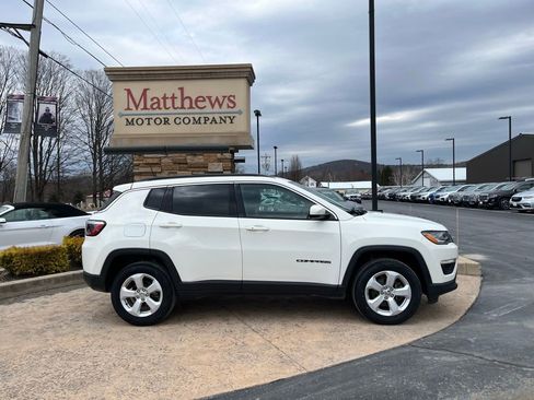 Used 2021 Jeep Compass Latitude AWD/4WD image 4