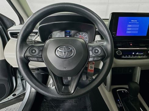 Certified 2024 Toyota Corolla Cross L image 15