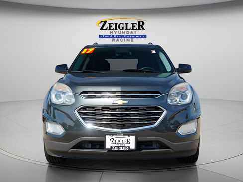 Used 2017 Chevrolet Equinox LT w/ Convenience Package AWD/4WD image 2