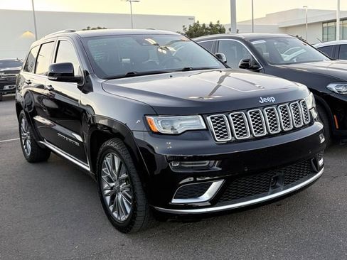 Used 2018 Jeep Grand Cherokee Summit w/ Platinum Series Group AWD/4WD image 3