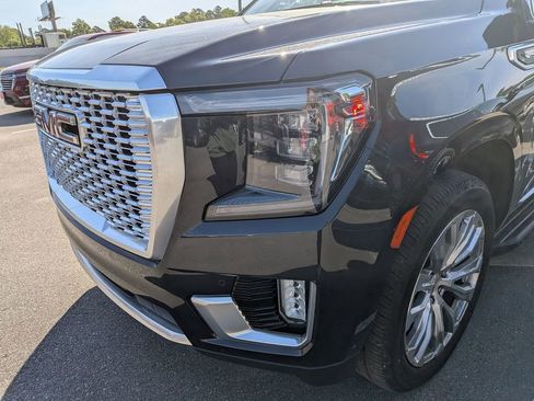 Certified 2024 GMC Yukon Denali w/ Advanced Technology Package image 2