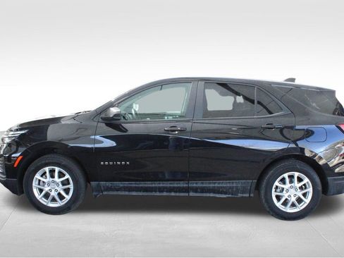 Used 2023 Chevrolet Equinox LS w/ LS Convenience Package AWD/4WD image 12