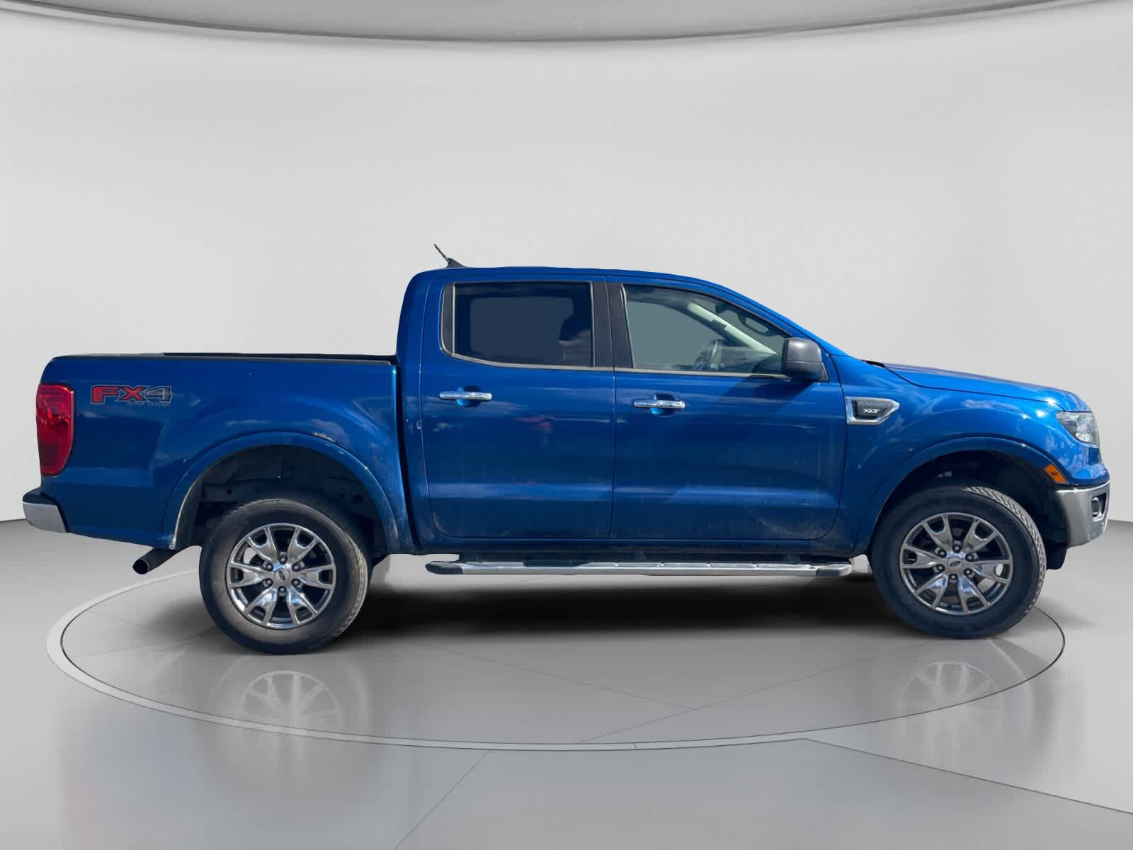 Used 2019 Ford Ranger XLT w/ Equipment Group 302A Luxury AWD/4WD image 2