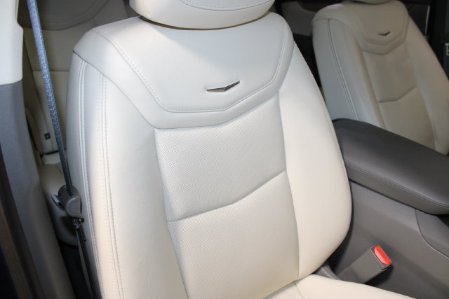 Used 2024 Cadillac XT5 Premium Luxury w/ LPO, Floor Liner Package AWD/4WD image 28