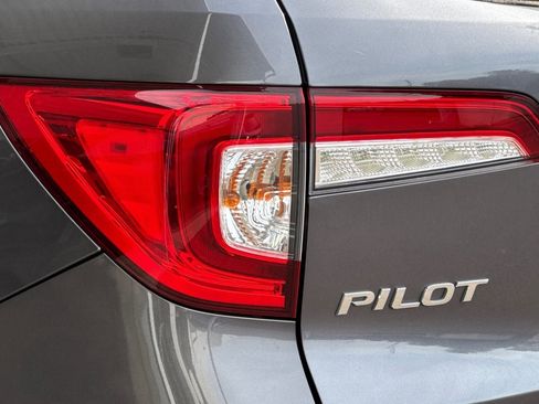 Used 2019 Honda Pilot EX image 13