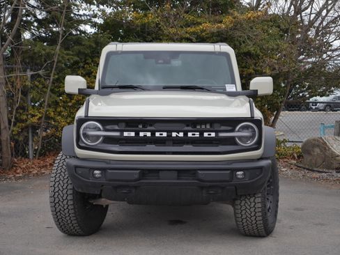 New 2026 Ford Bronco Outer Banks w/ Sasquatch Package image 33