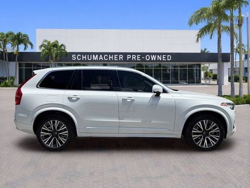 Used 2021 Volvo XC90 T5 Momentum w/ Climate Package FWD image 8