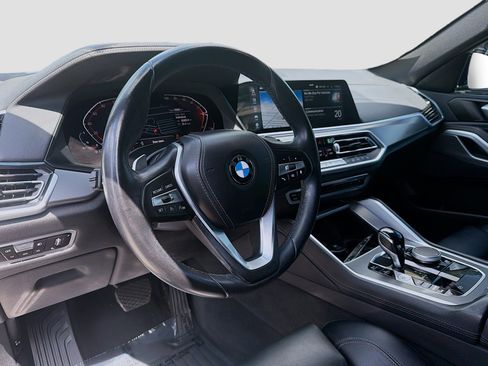 Used 2022 BMW X6 xDrive40i w/ Premium Package image 9