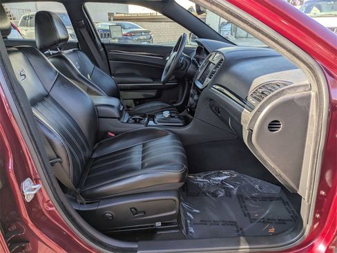 Used 2023 Chrysler 300 S image 32