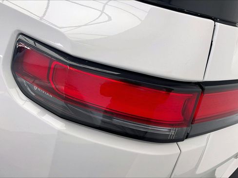 Used 2022 Rivian R1S Launch Edition AWD/4WD image 30