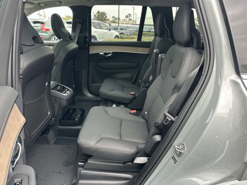 New 2026 Volvo XC90 B6 Plus image 17
