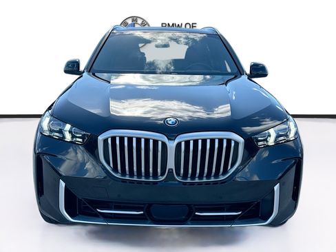 Certified 2025 BMW X5 xDrive50e AWD/4WD image 2