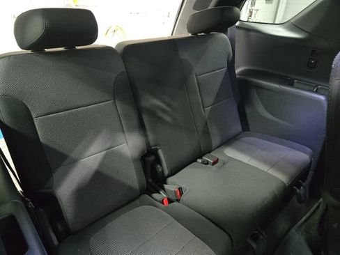 Used 2023 Chevrolet Traverse LT w/ LPO, Floor Liner Package FWD image 15