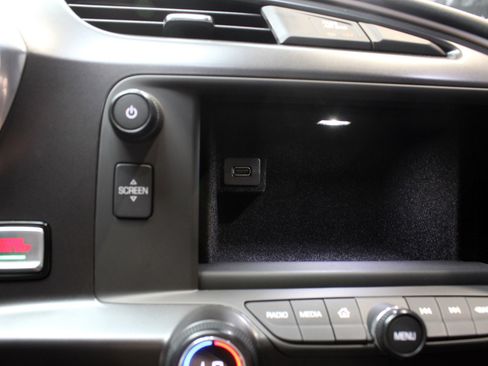 Used 2019 Chevrolet Corvette Stingray Coupe image 69