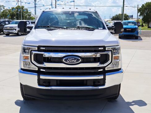 Used 2022 Ford F250 XLT AWD/4WD image 4