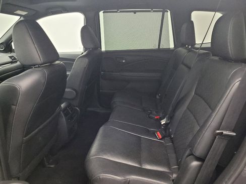 Used 2019 Honda Passport Touring image 18