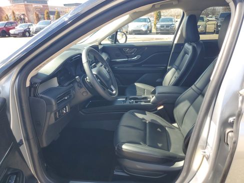 Certified 2023 Lincoln Corsair AWD w/ Equipment Group 101A image 12