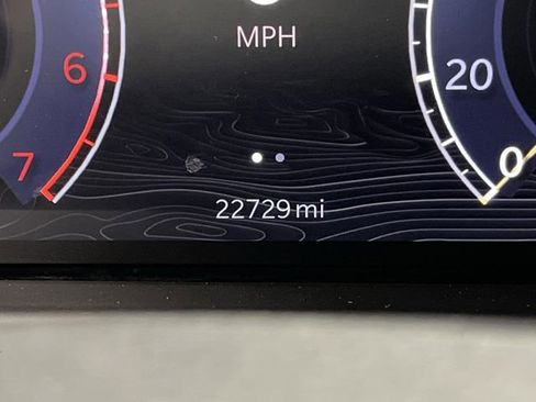 Used 2024 Jeep Wagoneer L Series III w/ Premium Group I image 6