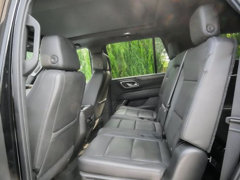 Used 2021 Chevrolet Tahoe Z71 w/ Z71 Signature Package AWD/4WD image 8
