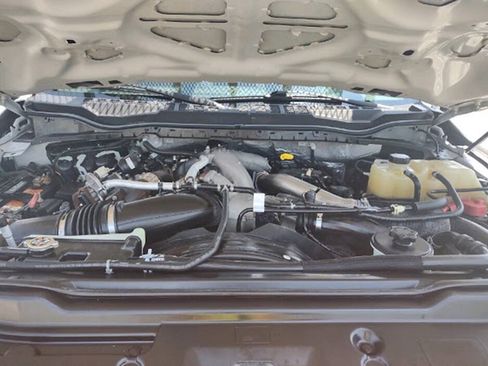 Used 2022 Ford F550 4x4 Crew Cab Super Duty w/ Power Equipment Group image 22