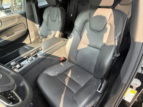 Certified 2023 Volvo XC60 B5 Plus w/ Climate Package AWD/4WD image 12
