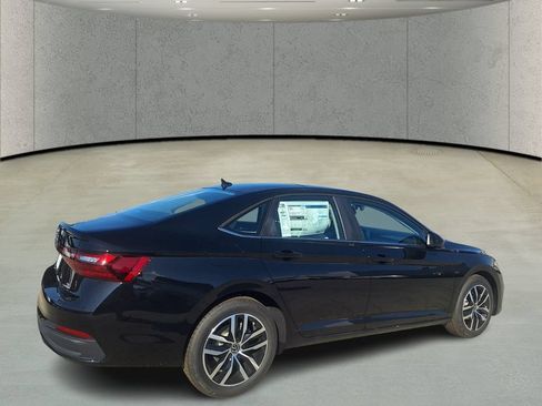 New 2026 Volkswagen Jetta SE FWD image 5