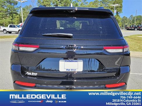 New 2025 Jeep Grand Cherokee Limited w/ Luxury Tech Group II image 13