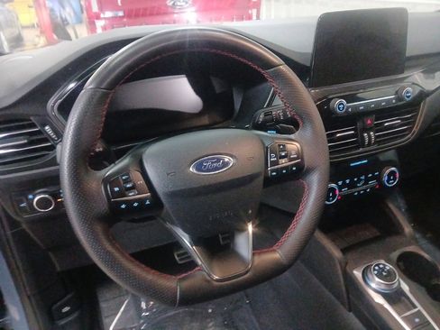 Certified 2024 Ford Escape ST-Line image 16