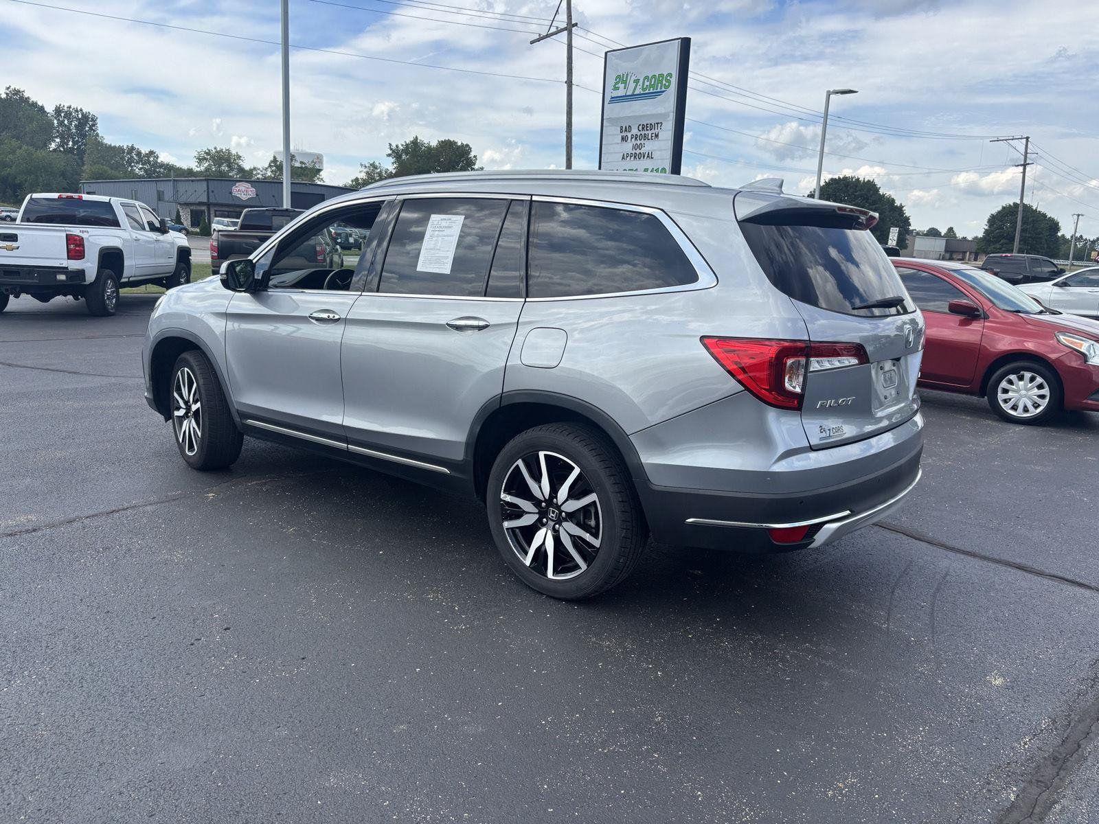Used 2019 Honda Pilot Touring image 8