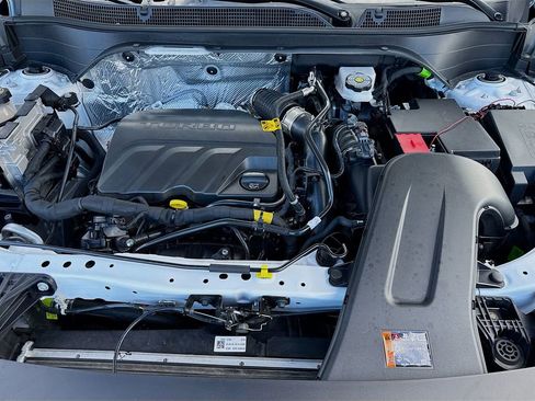 Used 2025 Chevrolet Trax LS image 26